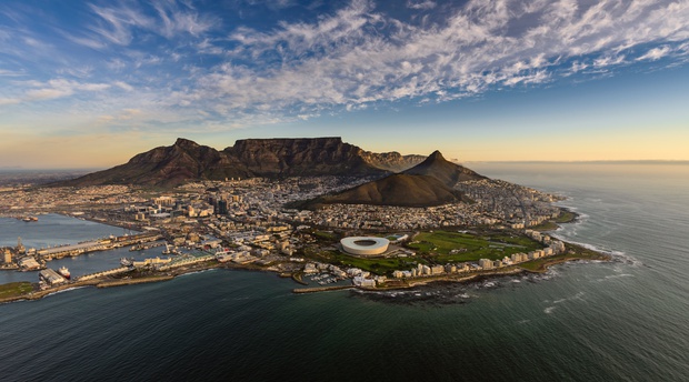 aerial-view-cape-town-helicopter-ride-over-cape-town-attractions-famous-landmarks-table-mountain-ocean-city-bowl-waterfront-cape-town-tours-atlantic-into-tours